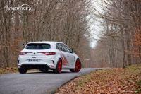 renault-megane4-rs-trophy-r_03.jpg