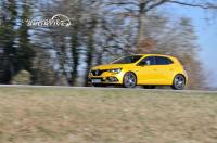 megane4_rs_trophy300_03.jpg