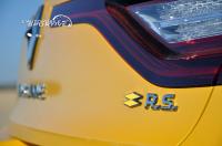 megane4_rs_trophy300_06.jpg