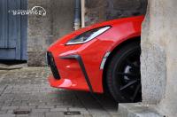 toyota_gr_86_02.jpg