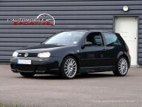 vw_golf4_r32_07.jpg