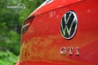 volkswagen_golf8_gti_01.jpg