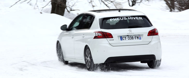 test comportement pneu hiver sur neige